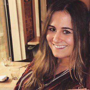 Meet your Posher, Daniela